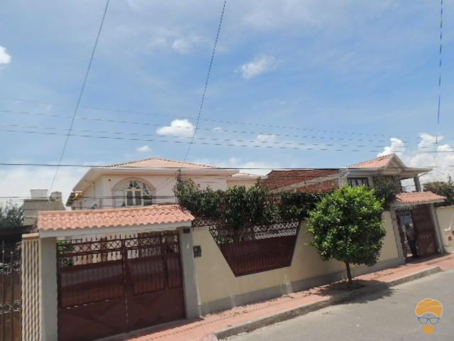 1-thumbnail-vendo-casa-2-plantas-km-la-avenida-422-mts