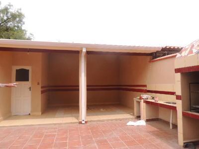 bonita-casa-en-venta-sector-upb