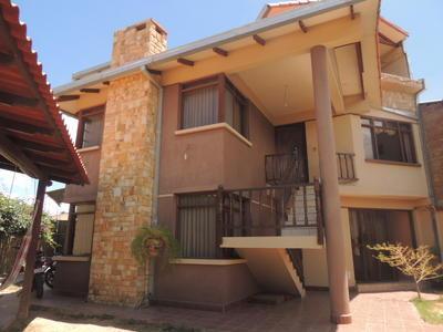 casa-en-venta-sector-parque-mariscal-santa-cruz