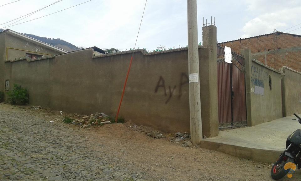 2-thumbnail-vendo-casa-en-plena-esquina-candelaria