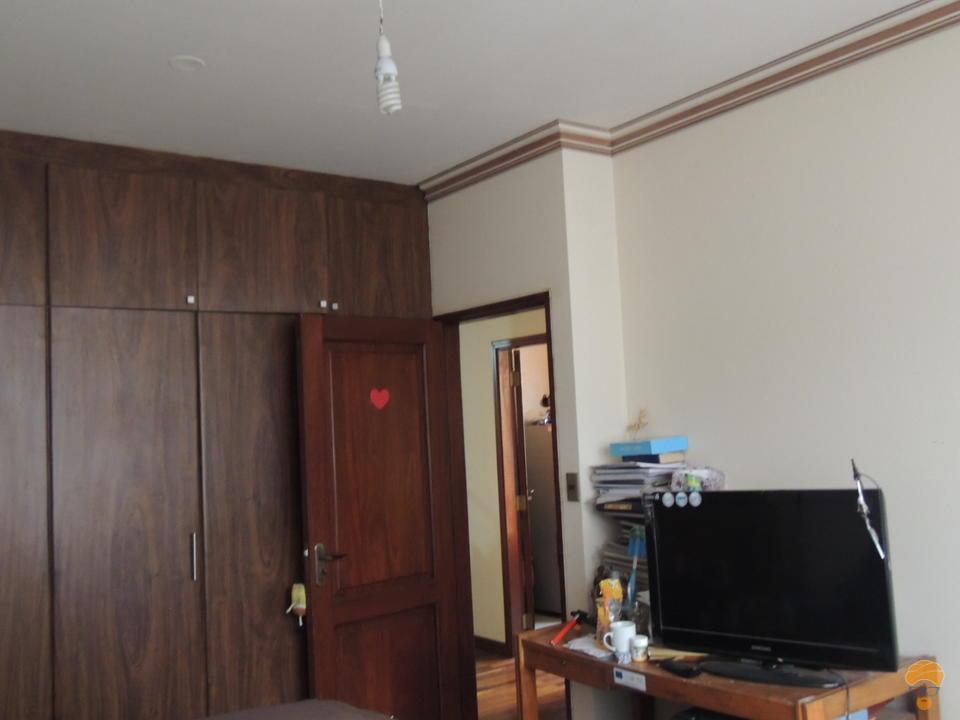 3-thumbnail-vendo-lindo-departamento-sobre-la-avlibertador