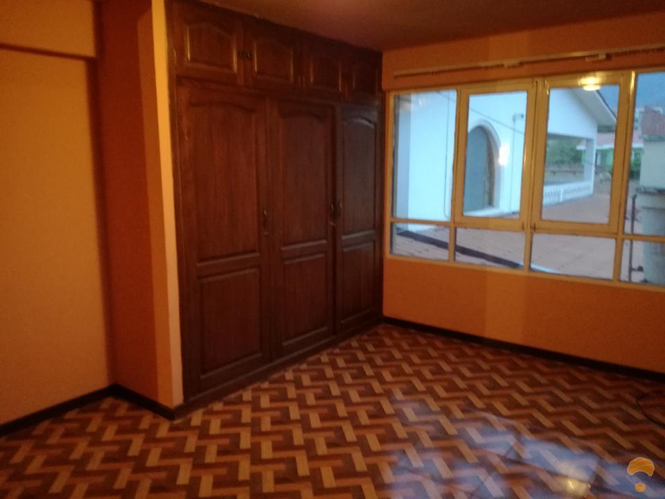 4-thumbnail-bonita-casa-de-2-plantas-demetrio-canelas