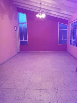 bonita-casa-de-2-plantas-demetrio-canelas