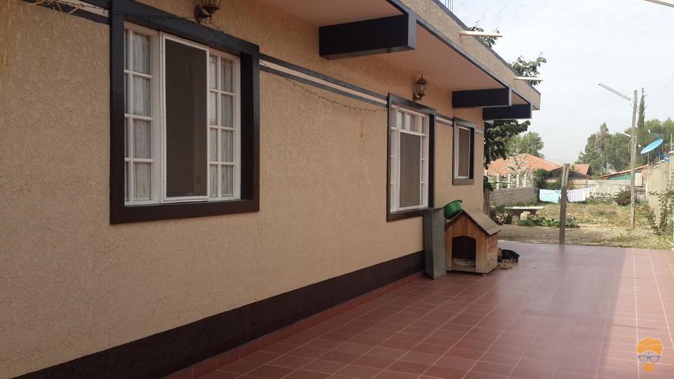 2-thumbnail-casa-en-venta-sobre-670-chiquicollo