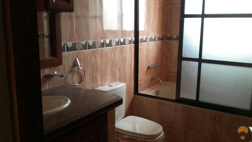 8-thumbnail-casa-en-venta-inmediaciones-del-colegio-issac-attie