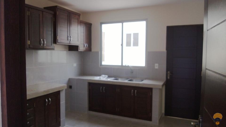 3-thumbnail-casa-independiente-a-estrenar-inmediaciones-2-av-villazon