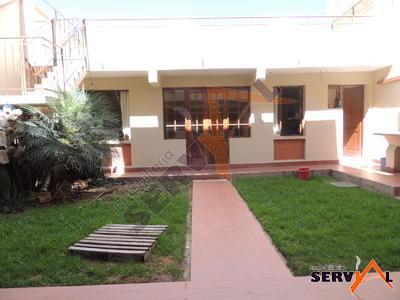 casa-de-tres-plantas-ideal-av-tadeo-haenke