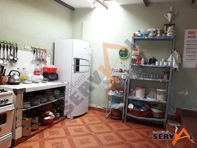 vendo-amplia-casa-sobre-487-sacaba-al-norte