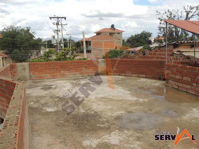 casa-en-venta-en-esquina-tiquipaya