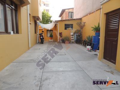 casa-en-venta-con-departamento-av-melchor-perez