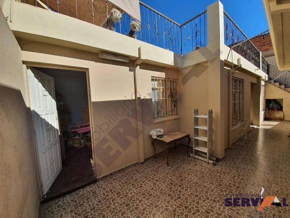 12-thumbnail-casa-en-venta-con-departamento-av-circunvalacion