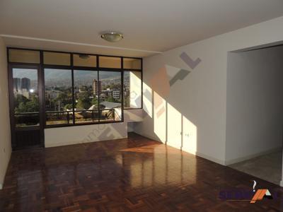 departamento-sobre-la-av-ramon-center