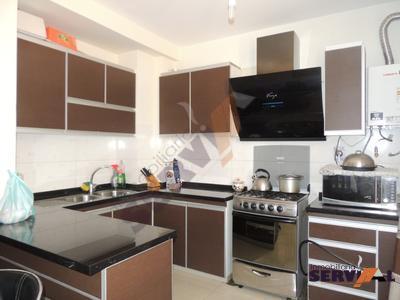 bonito-departamento-en-venta-sobre-av-thunupa