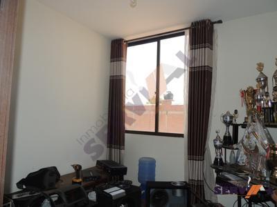 bonito-departamento-en-venta-sobre-av-thunupa