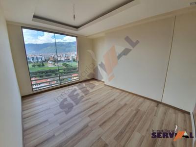 hermoso-penthouse-sobre-268m2inmediaciones-stadium-felix-capriles