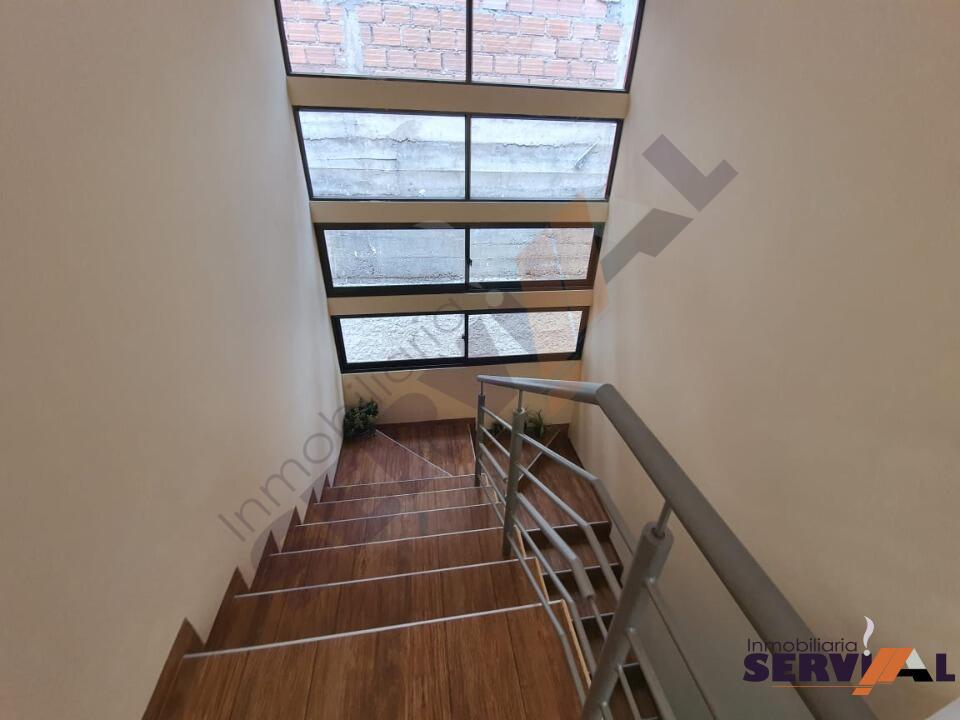 6-thumbnail-bonita-casa-de-2-pisos-del-bateon