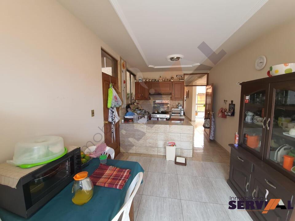 6-thumbnail-casa-en-venta-en-inmediaciones-ecologica