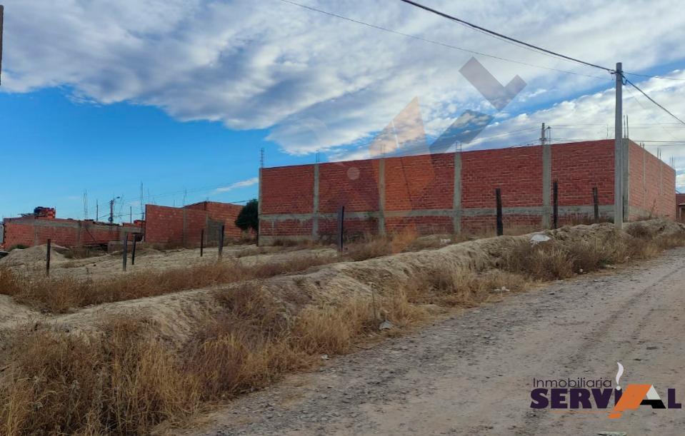 1-thumbnail-en-tarija-terreno-300-m2-blancos